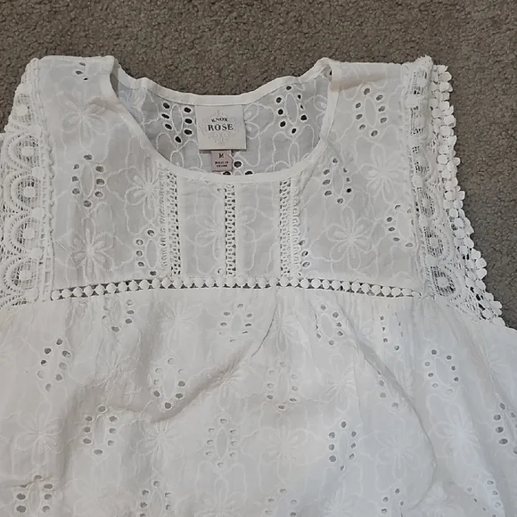Blue Embroidered Blouse and White Eyelet Top Bundle Of 2 Tops - Picture 6 of 6